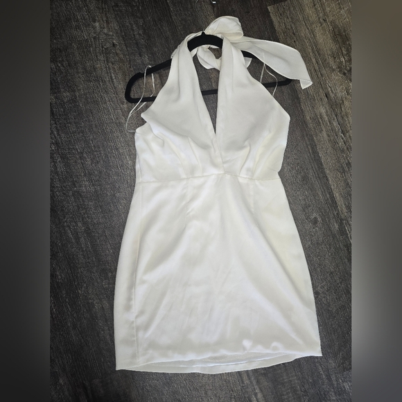 NWT DO+BE Large White Halter Dress Bridal Bachelorette White Party Classy Sleek - Picture 3 of 5